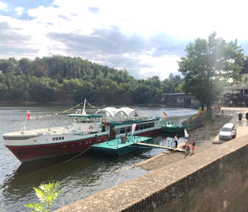 ms gera, schiff, Bleilochstausee mit Hund, Hunde erlaubt Bleilochstausee, Ausflug mit Hund Thüringen, Rundfahrt Bleilochstausee, Tagestour Bleilochstausee, Ferienhaus mit Hund Tanna, Tiny House im Wald, Urlaub mit Hund Thüringen, Marina Saalburg Fahrgastschifffahrt, Erlebnis-Tipp mit Hund Thüringen