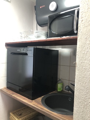 kueche, geschirrspuelmaschine, mikrowelle, geschirr, spuele