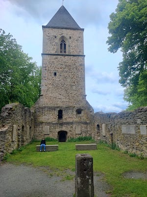 Kirchenruine Katharinenberg, sehenswürdigkeit im fichtelgebirge