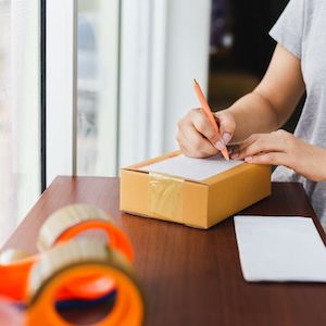 post, dhl, Koskauer Straße 107, 07922 Tanna, paket versenden, urlaubskarte, brief versenden, frankieren, retoure