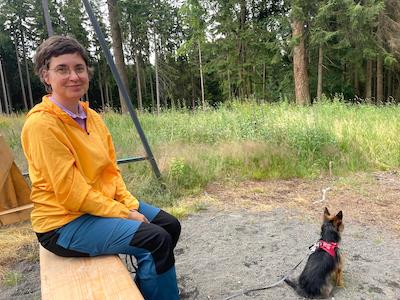 schaukel im wald, wandern mit hund, ausflugsziel, tanna, thüringen, vogtland, schaukeln macht gluecklich