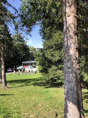 Tiny House, Tiny House im Wald, Feriengäste, regionale Spezialitäten, Badesee, Sandstrand, Imbiss am See, Tiny House Tanna, Tiny House Thüringen