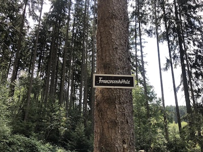schild franzosenhöhle