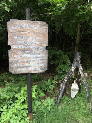 Barometer-Stein an der Rosenbühl-Hütte