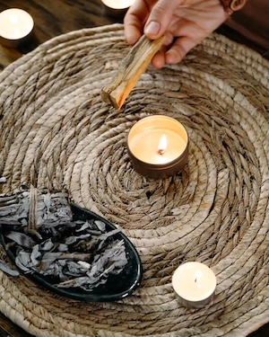 raunacht kerze räuchern