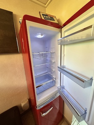kühl-gefrier-kombination, neu, barf, barfen geeignet, Kühlvolumen 181 Liter, Flaschenablage, Bigbox
